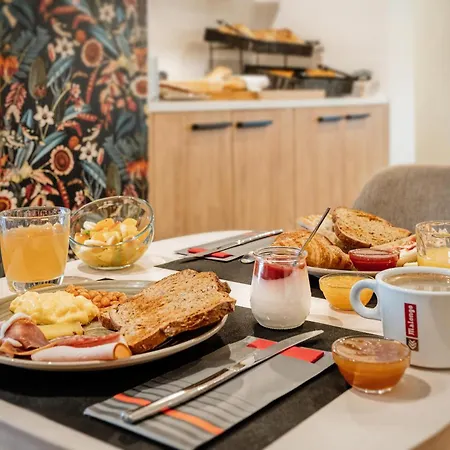 Отель Western Centre Gare