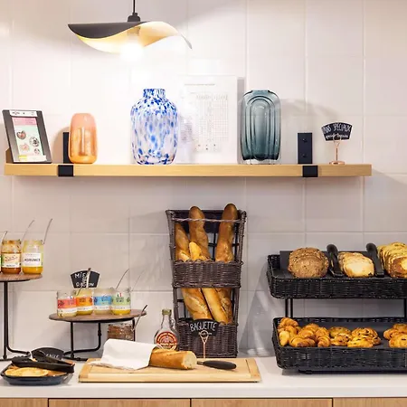 Western Centre Gare Отель