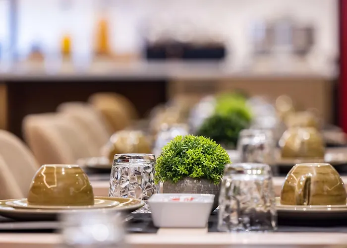 Western Centre Gare 3*