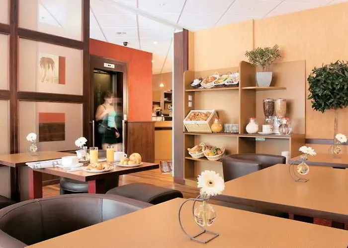 Western Centre Gare 3*